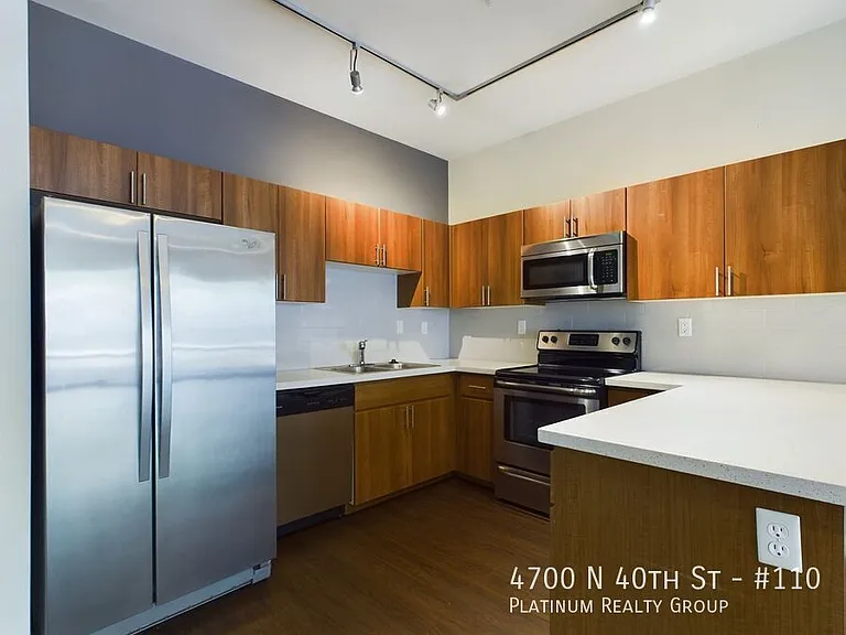 4700 N 40th St #110 — Photo 3