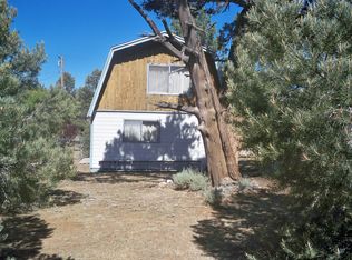 333 Montclair Dr, Big Bear City, CA 92314