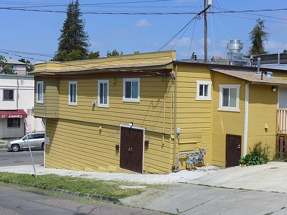 3rd image of 2300 23rd Ave