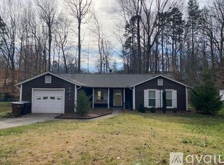 2011 Fawnbrook Dr, Greensboro, NC 27455