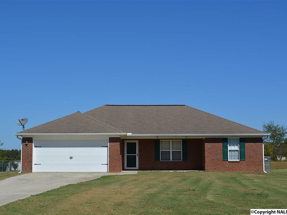 1st image of 381 Shady Ln