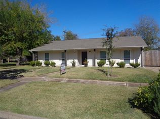 11518 Spring Grove Dr, Houston, TX 77099