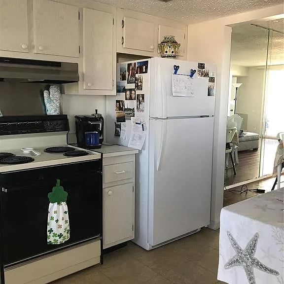 9 Forbes Pl #405 — Photo 3