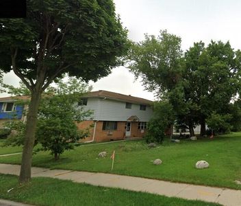 5831 North 91st STREET #5833, 5835, Milwaukee, WI, 53225