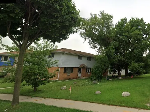 5831 North 91st STREET #5833, 5835, Milwaukee, WI 53225