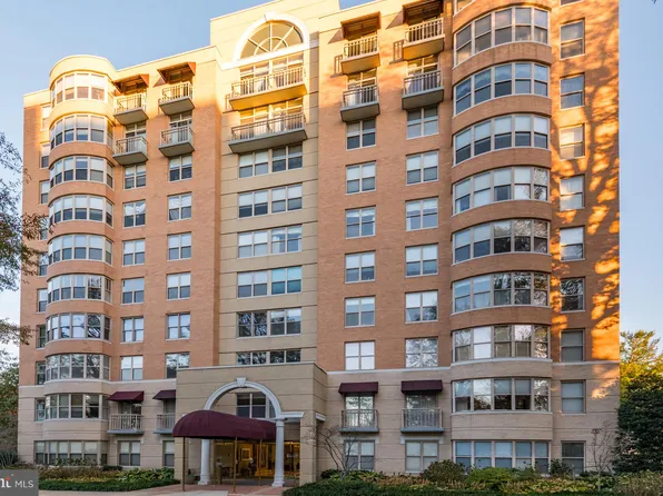 5000 Battery Ln #105, Bethesda, MD 20814