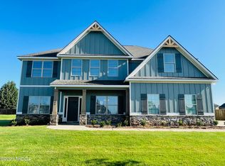 405 Cambrian Dr, Kathleen, GA 31047