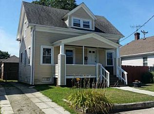 107 Crescent Rd, Pawtucket, RI 02861
