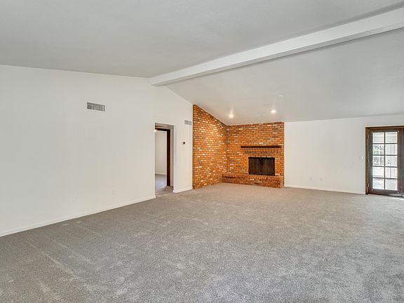 5th image of 804 N Christa Way