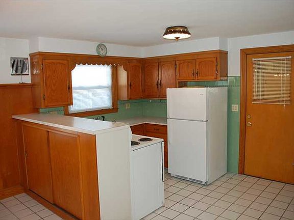 2nd image of 22 Delmont St