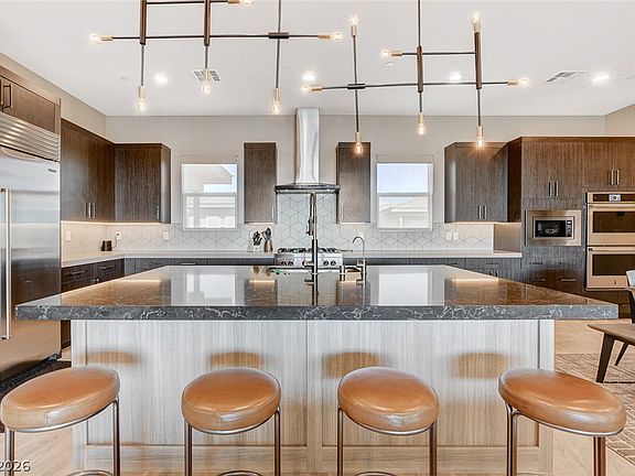 2nd image of 11280 Granite Ridge Dr Unit 1035