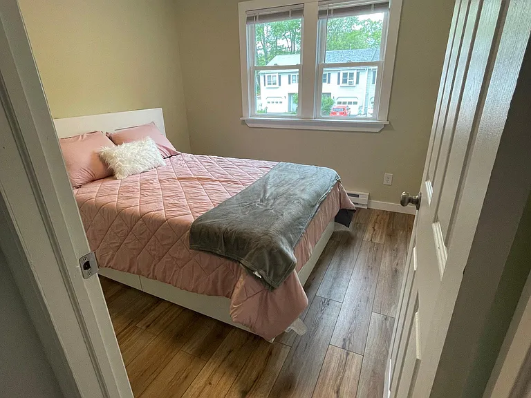 4 Clubhouse Dr — Photo 16