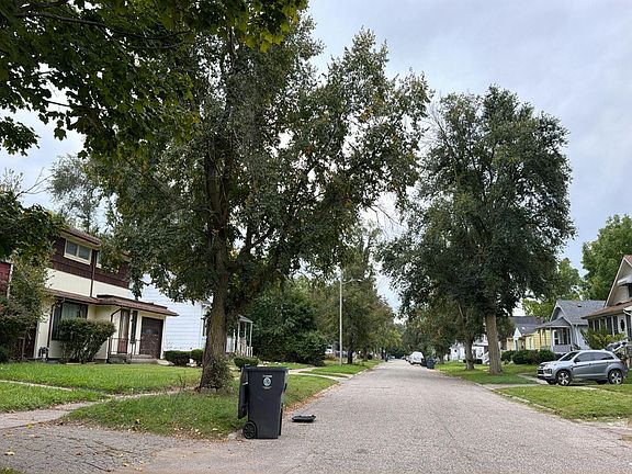 4th image of 3621 Gratiot Ave