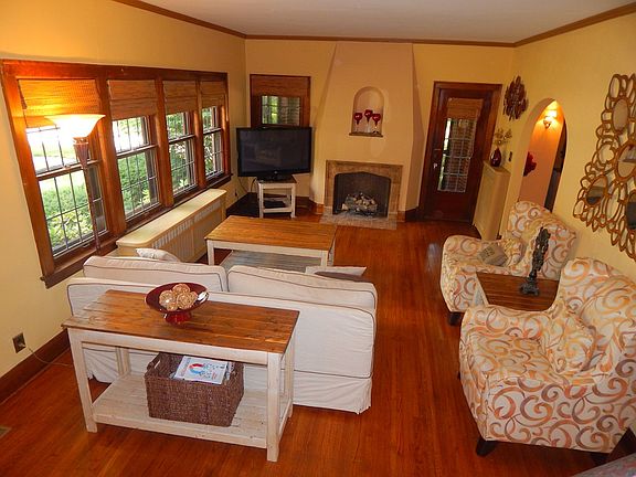 4th image of 2403 Middlesex Dr