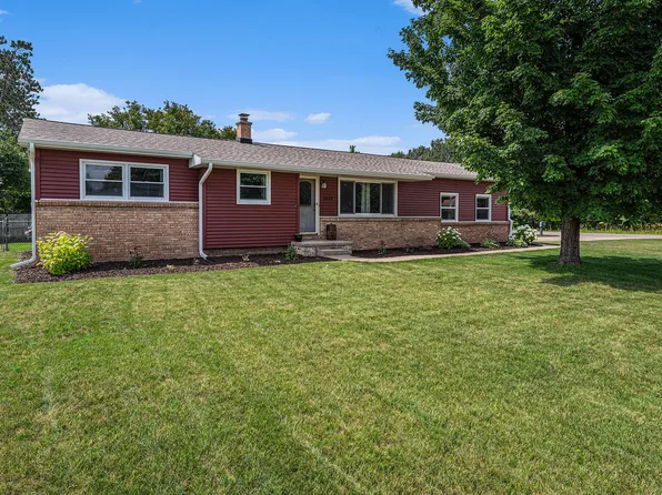 1035 West St, Gaylord, MI 49735