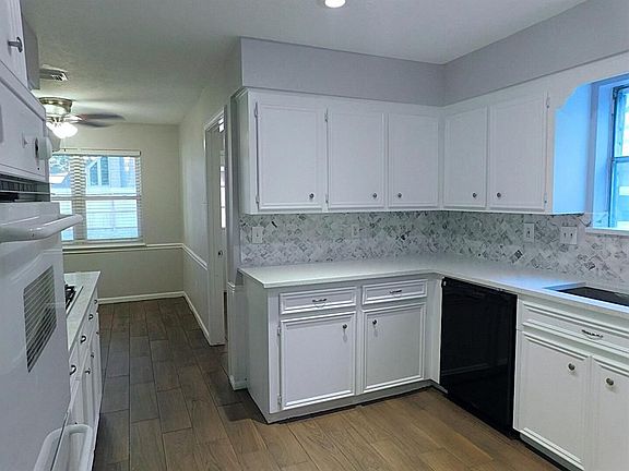 2nd image of 5803 Pinewood Springs Dr
