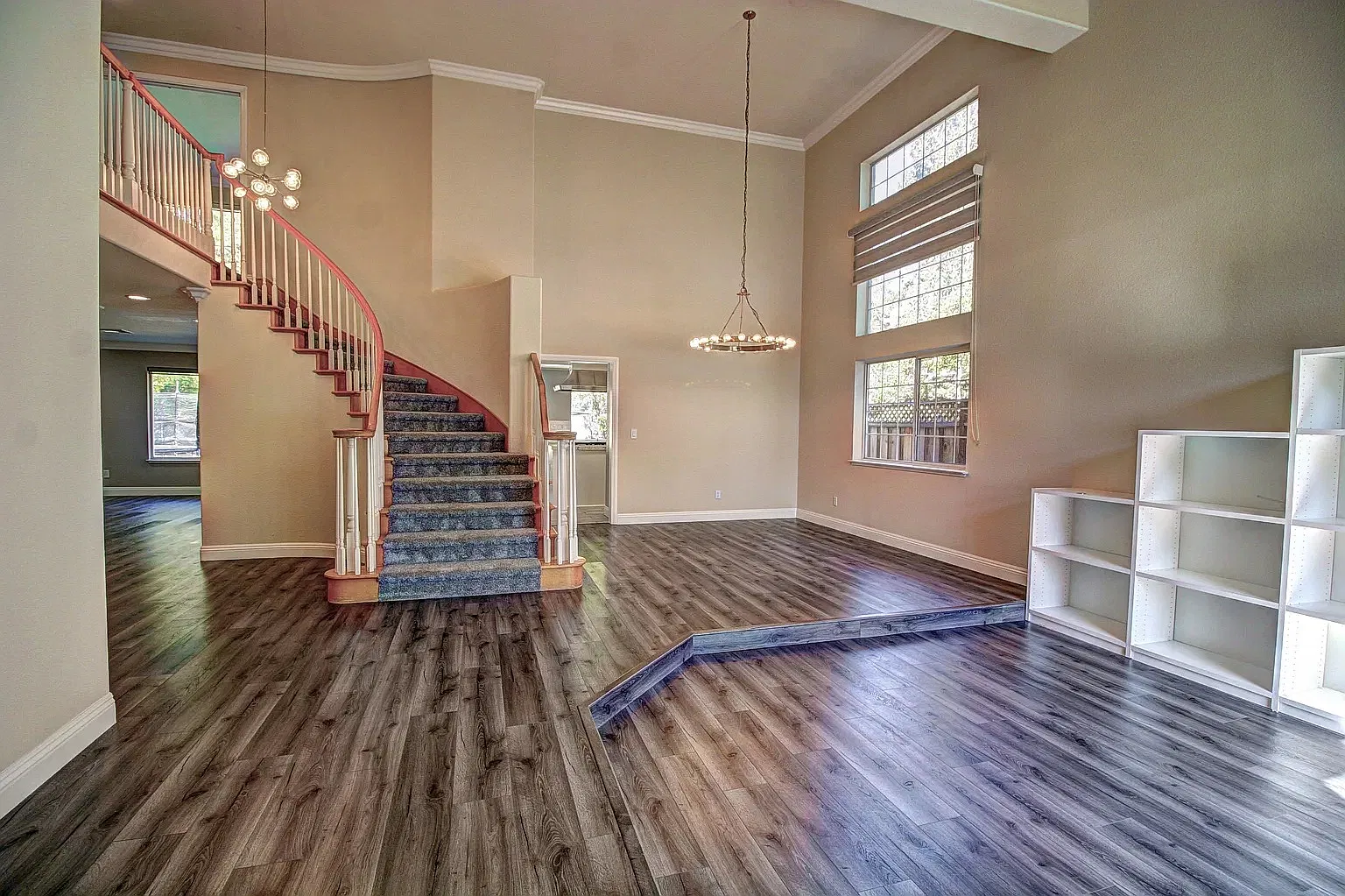 5 bed, 3112 sqft, $6,800 — Photo 3