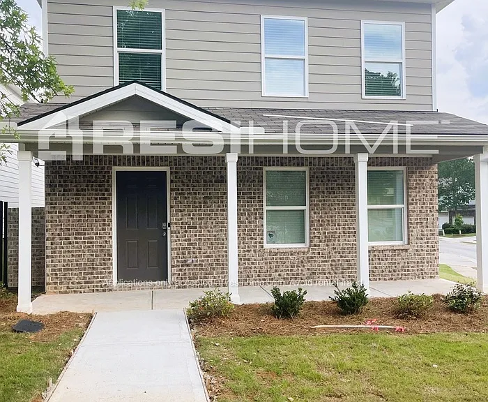 203 Wellbrook Ct NE — Photo 1