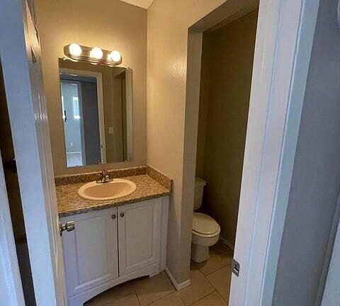 5th image of 2845 Beachcomber Dr #B