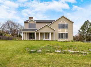 8247 Drinkwater Ln, Manlius, NY 13104