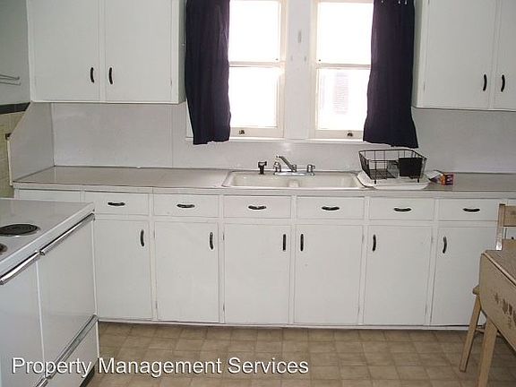 5th image of 150 N Summey St