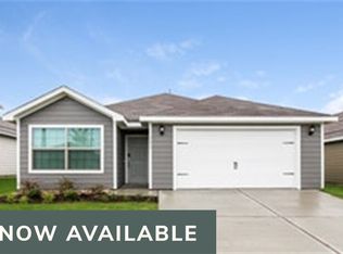 3904 Calvert Ln, Denton, TX 76208