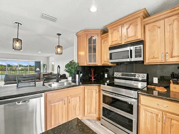 4545 LUXEMBURG Court #303, Lake Worth, FL 33467