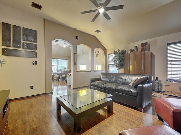 5th image of 1404 Brighton Bend Ln
