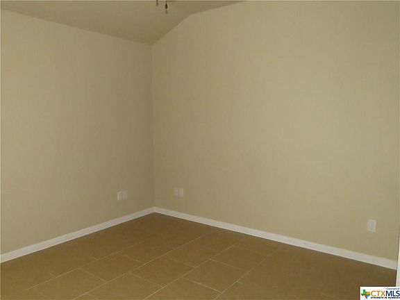 5th image of 4309 Cambridge Dr #A