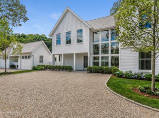 15 Wireless Rd, East Hampton, NY 11937