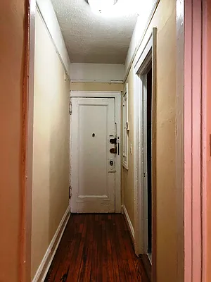 Rented by Prime Realty | media 8