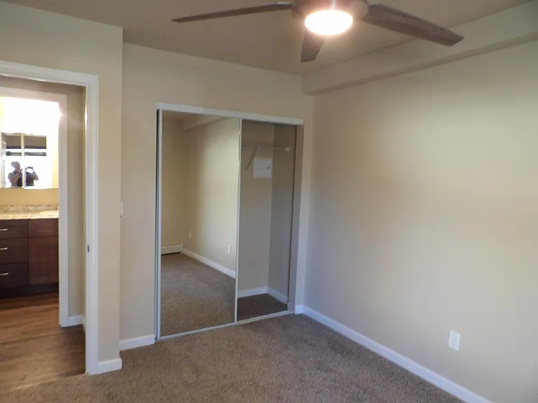 702 Yuma St — Photo 11