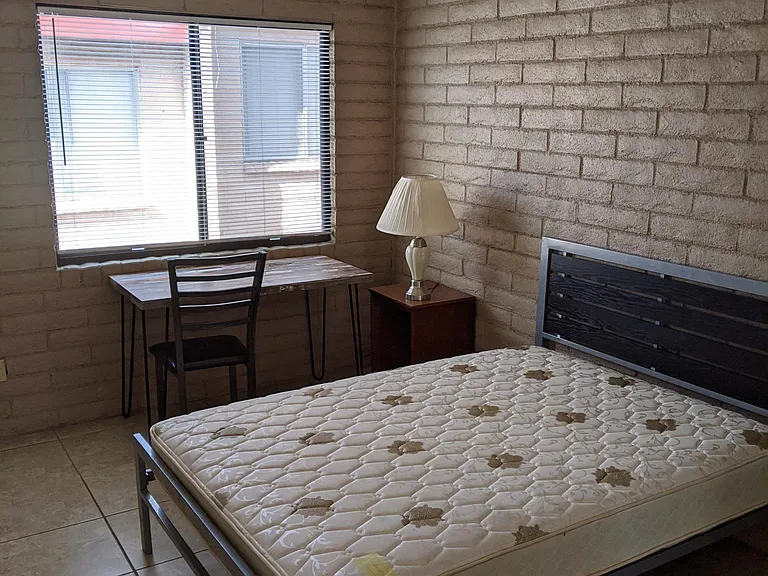 University Lee Apartments — Photo 7