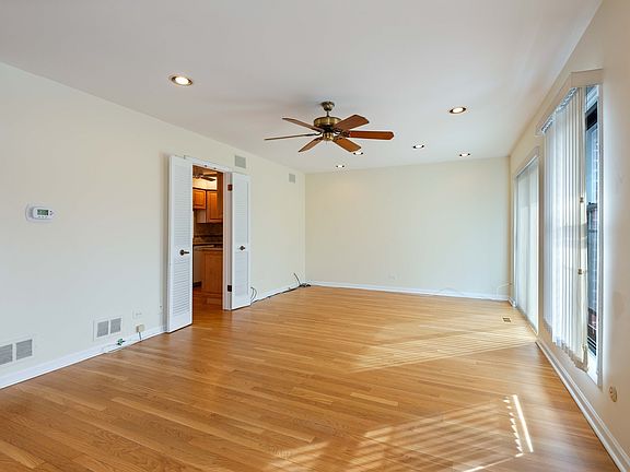 3rd image of 1460 Glencoe Ave