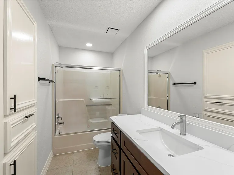 12402 Jaguar Dr — Photo 19
