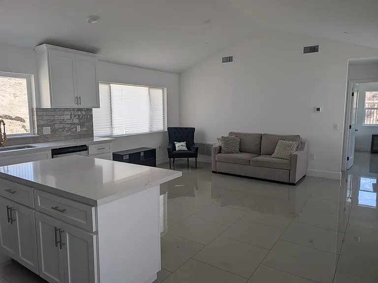 Crystal Ridge Ln — Photo 4
