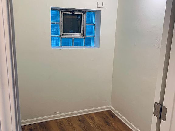 3rd image of 1213 E Columbus Dr #1B