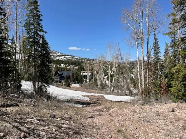 1015 E Autumn Dr, Brian Head, UT 84719