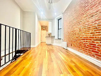 Rented by Century 21 Premier 