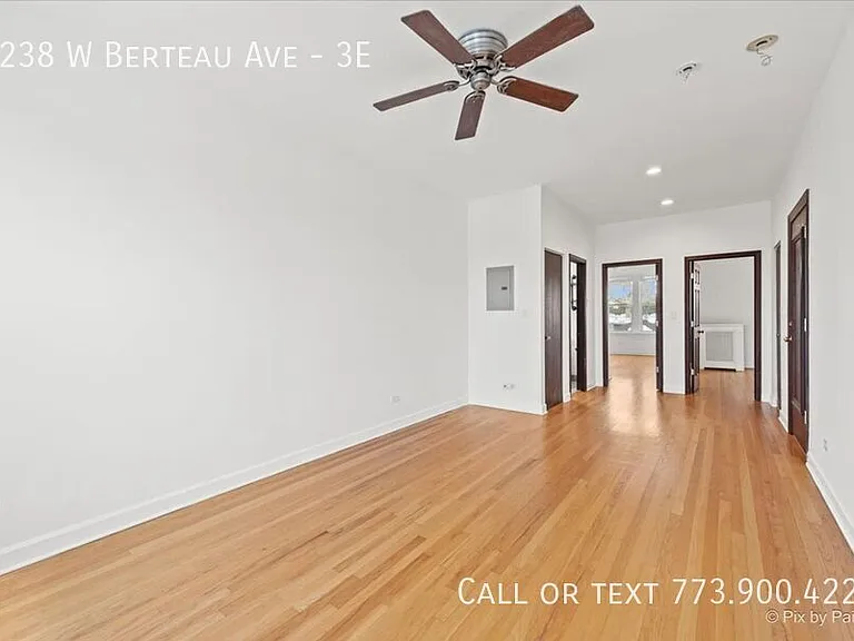 3238 W Berteau Ave #3E — Photo 4