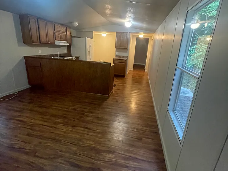574 Peach Orchard Rd — Photo 3
