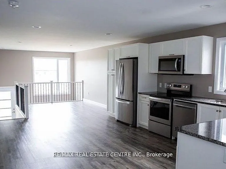 133 Howard Rd — Photo 3