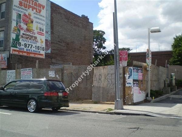 1st image of 9420 Van Wyck Expy