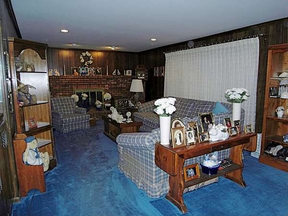 Family Room with fireplace