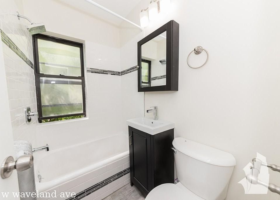 1st image of 915 W Waveland Ave #1725