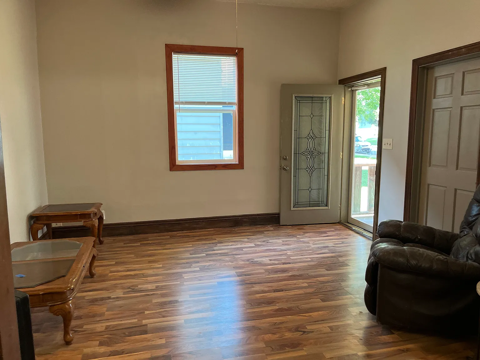 2 bed, 1200 sqft, $1,200 — Photo 2