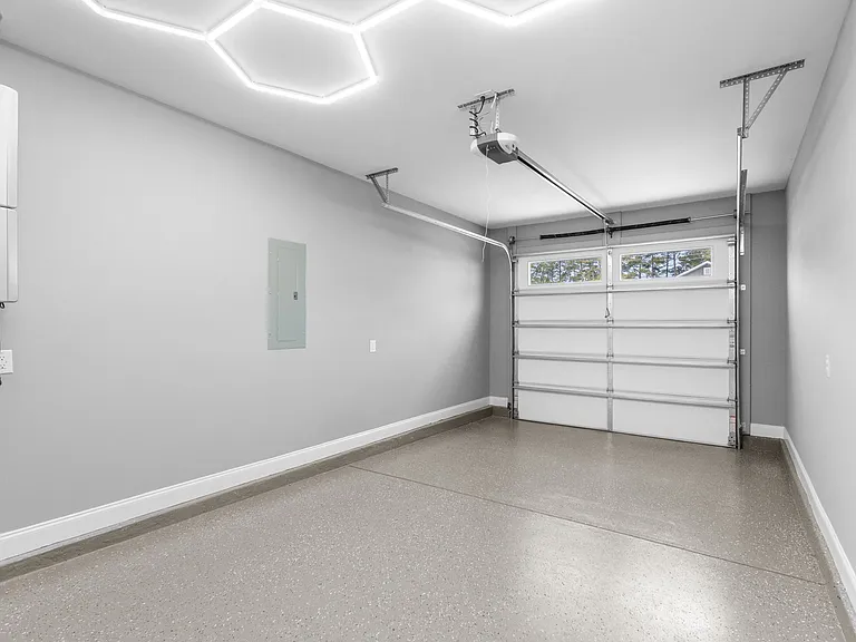 176 Arbor Ridge Cir — Photo 43