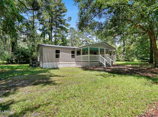 62 Laurel St E, Beaufort, SC 29906