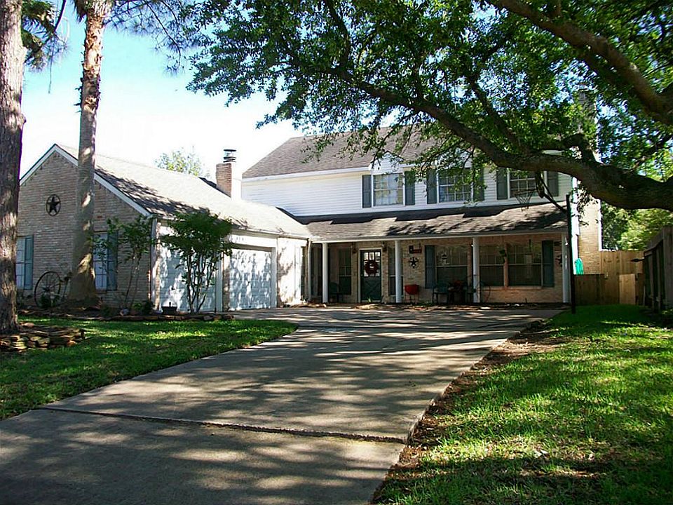 1st image of 20215 Lake Sherwood Dr