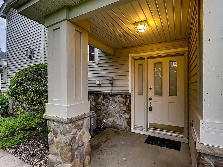 2249 Eagle Trace Ln — Photo 5
